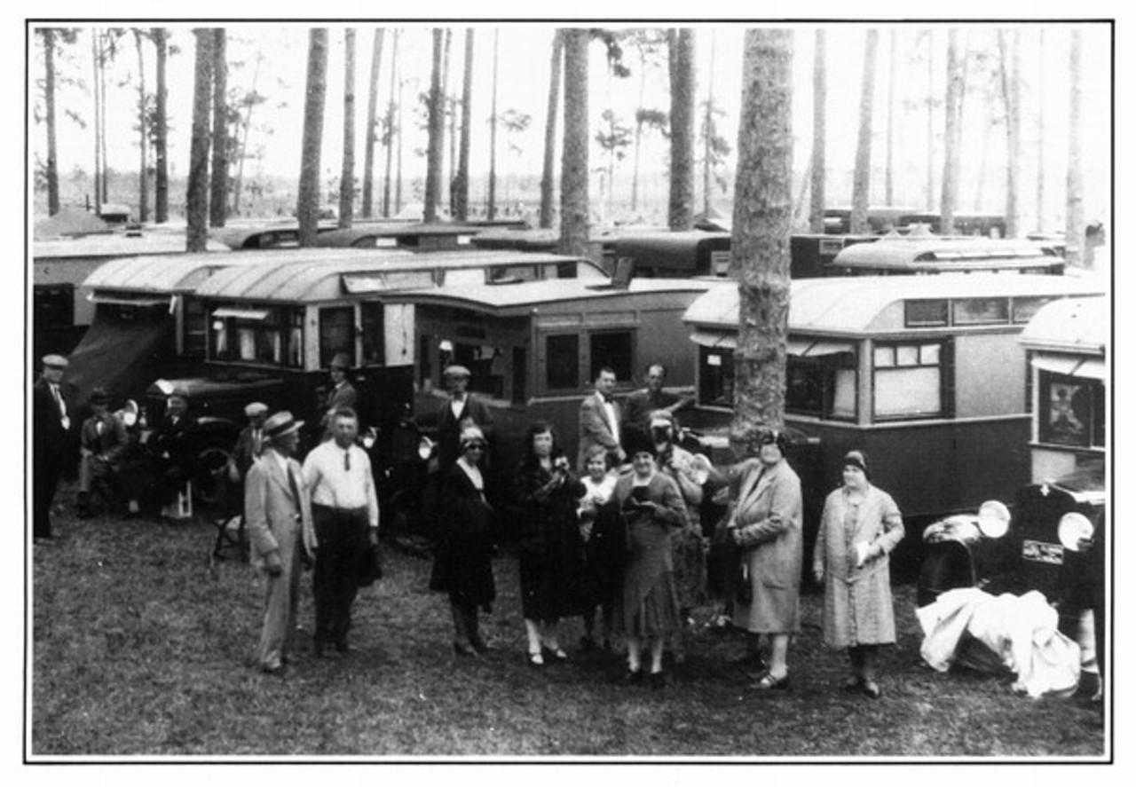 Early "house cars" at a tin can tourist campout, 19--