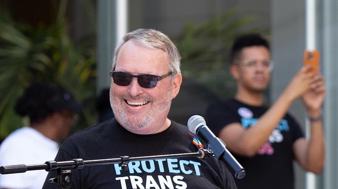 Not all Florida leaders are fuckwits: Mayor Buddy Dyer sported a "Protect Trans Kids" T-shirt in 2022.
