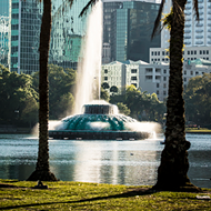 Man who marooned himself on Lake Eola fountain says he took too much MDMA and wanted to be with the swans