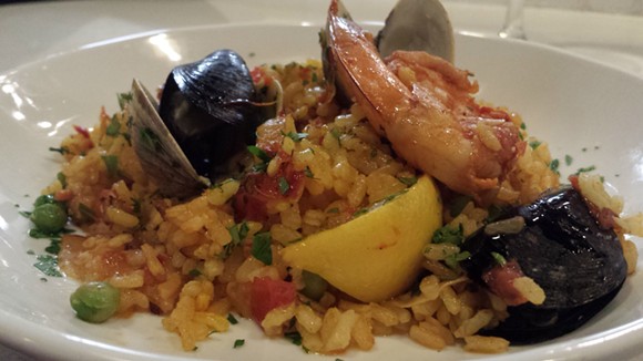 Tapa Toro hosts all-you-can-eat paella parties on Dec. 24 and 25