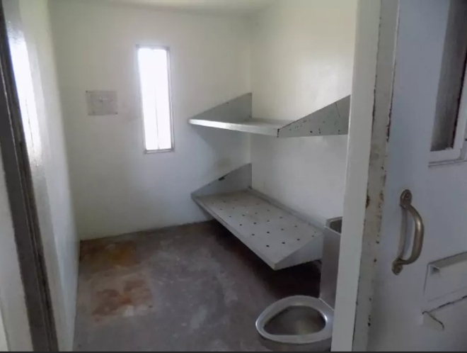 You can now rent an Airbnb in this Florida prison for $103 a night (3)