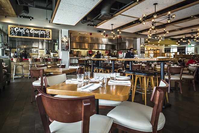 Inspiring decor, prompt service and unexceptional fare are the hallmarks of Winter Park hotspot TR Fire Grill
