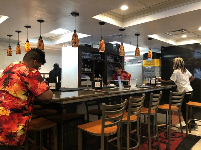 Jamaican and English bar restaurant Jam-Eng is now open in downtown Orlando (2)