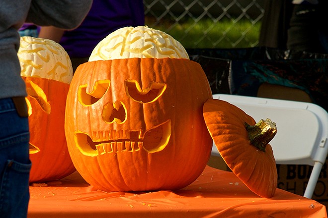 AIGA sponsors a charity pumpkin carving contest at GUTS Orlando