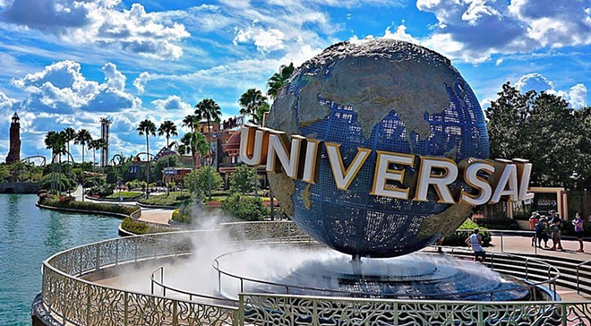 Universal will offer workers at its newest resort a base pay of $15 an hour
