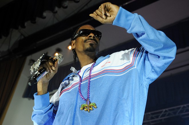 Snoop Dogg and Warren G. are gonna party in Orlando like it's 1994
