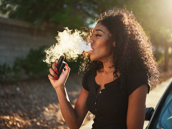 Study indicates fewer vaping injuries reported in states with legal weed