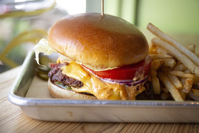 Smashburger at Mason Jar Provisions - PHOTO BY ROB BARTLETT