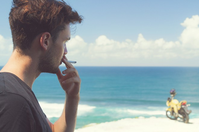 Push to ban smoking on Florida beaches intensifies