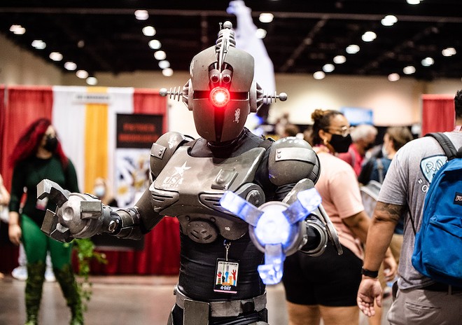 An enthusiastic attendee from MegaCon 2021 - Photo by Matt Lehman for Orlando Weekly