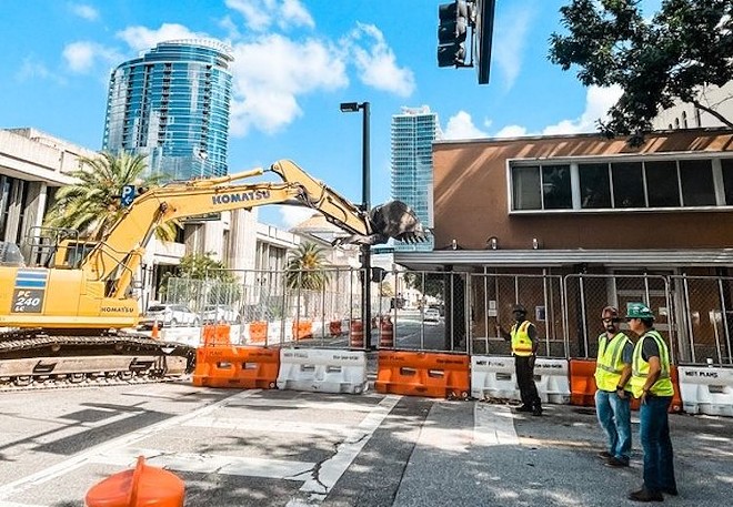 Demolition begins on 7-Eleven building in downtown Orlando, clearing way for more public green space near Lake Eola