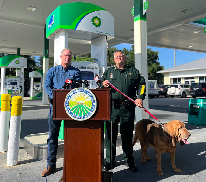 Florida gas station pumps will soon remind drivers not to leave kids, pets in hot cars | Florida News | Orlando