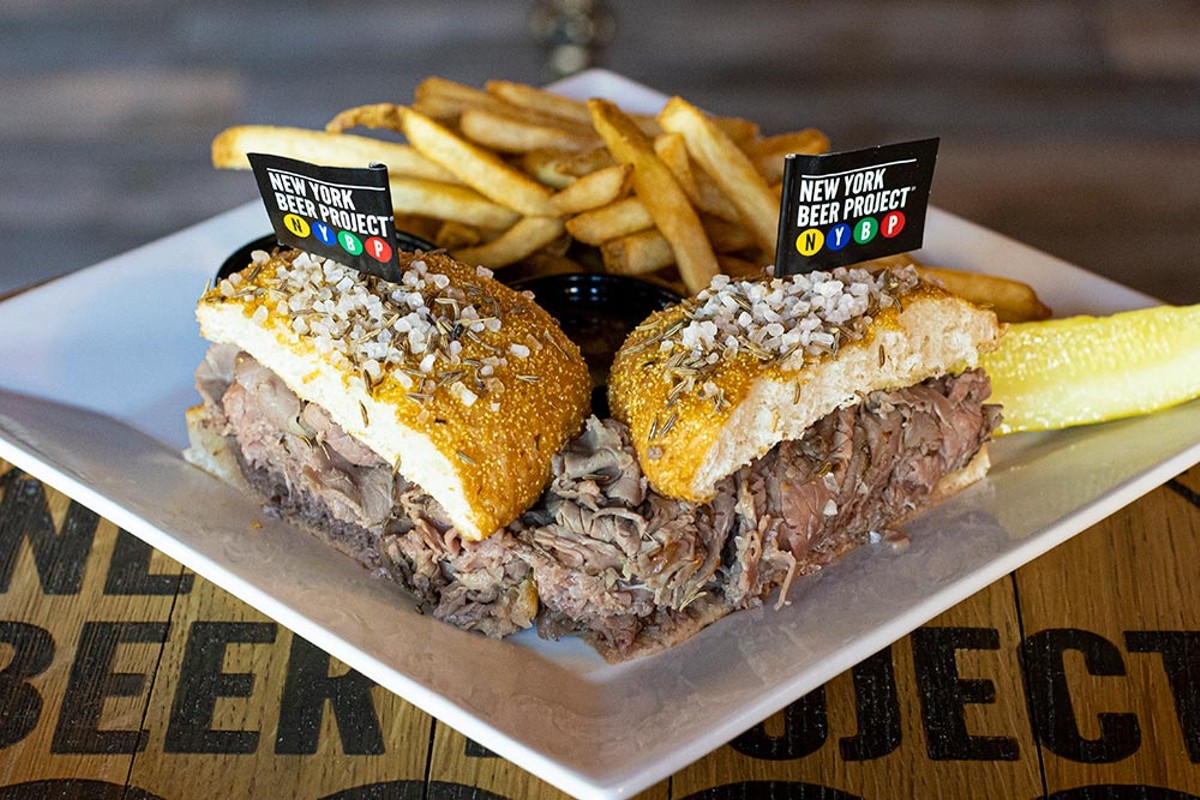 Beef on weck at New York Beer Project