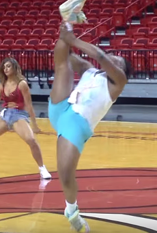 Florida man slays routine at Miami Heat dancer tryouts