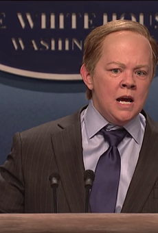 Comedian Melissa McCarthy parodies former White House spokesman Sean Spicer