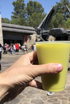 Here’s everything we ate and drank at Star Wars: Galaxy’s Edge in Disneyland