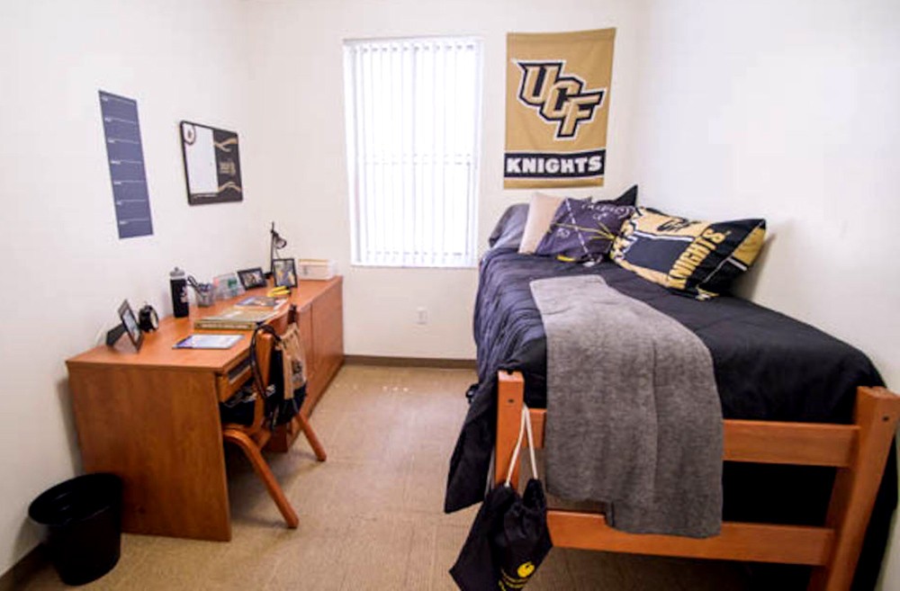 Florida Colleges Are Allowing In Person Pickups And Shipping Of   Ucf Dorm 3 