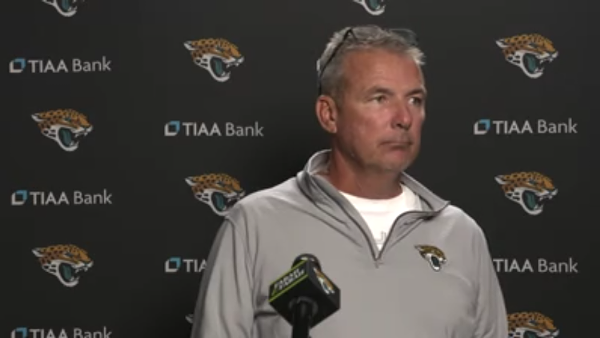 Jacksonville Jaguars Fire Coach Urban Meyer After Reports Of Him Kicking A Player Go Public 
