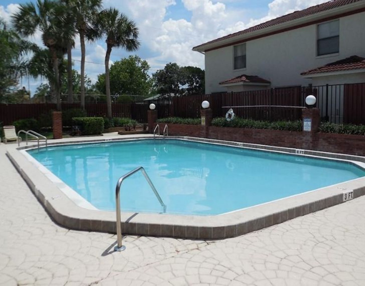 6229 Yorktown Dr, Orlando
$1,200/mo
2 bed, 2.5 bath, 1,227 sqft
This two story townhouse in Avalon Park has recently been renovated and is in its own gated community. There is a giant cabana area near the pool is perfect for grilling out or just enjoying the sun with a few cold brews.