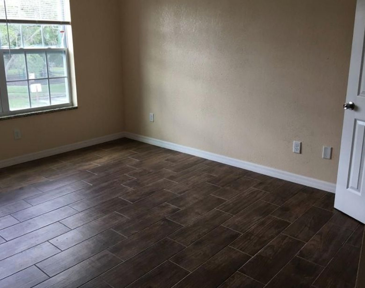 5600 Devonbriar Way, Orlando
$1,175/mo
2 bed, 2 bath, 935 sqft
These hardwood floors go throughout the whole place, including the bedrooms.