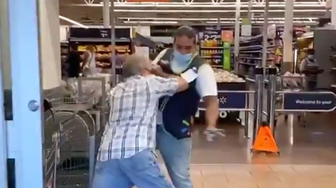 Video shows angry Florida man trying to fight his way into a Walmart after refusing to wear a face mask