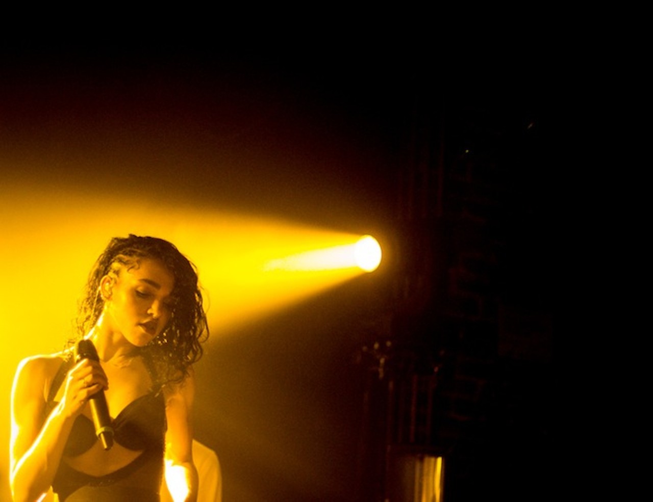 Pendulum: 10 gorgeous photos from FKA Twigs at the SocialPhoto by Christopher Garcia